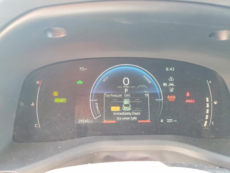 2025 TOYOTA CAMRY LE 9