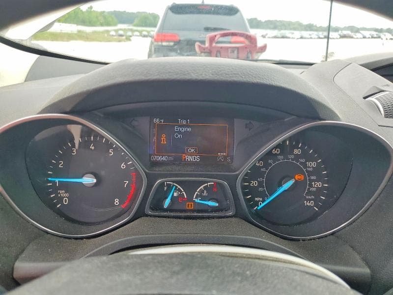 2017 FORD ESCAPE SE 9