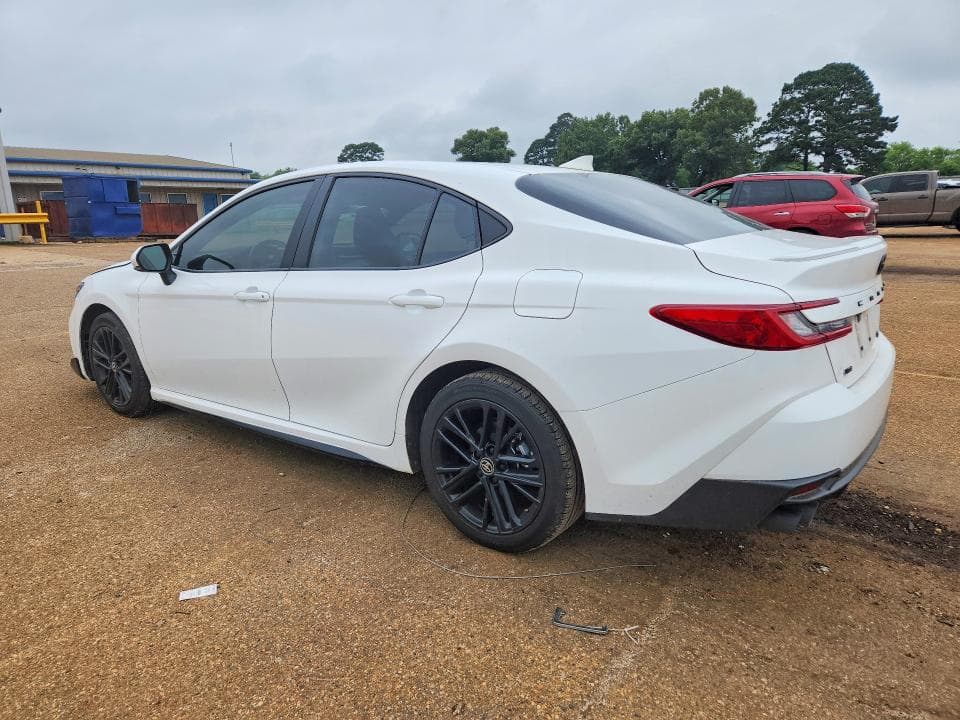 2025 TOYOTA CAMRY SE 2