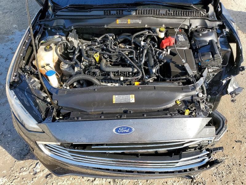 2020 FORD FUSION SE 11