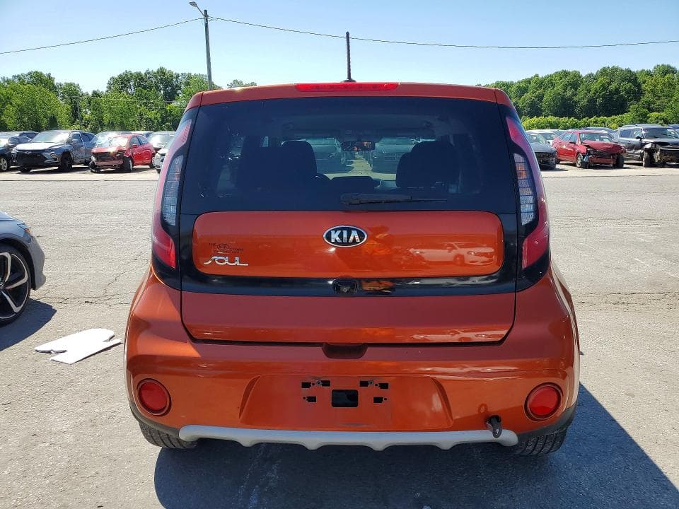 2019 KIA SOUL + 6
