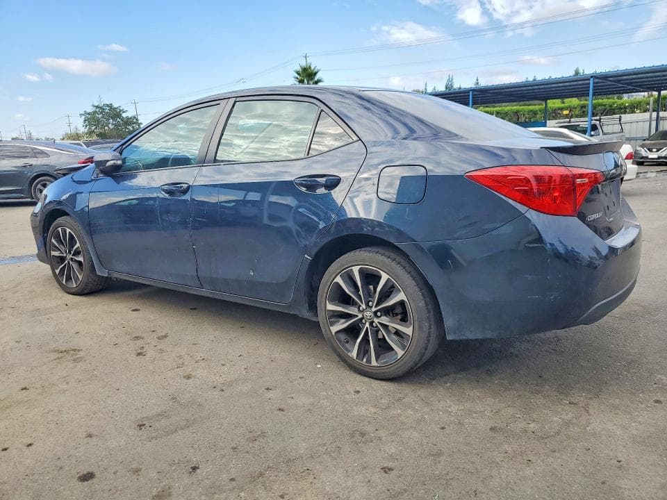2018 TOYOTA COROLLA SE 2
