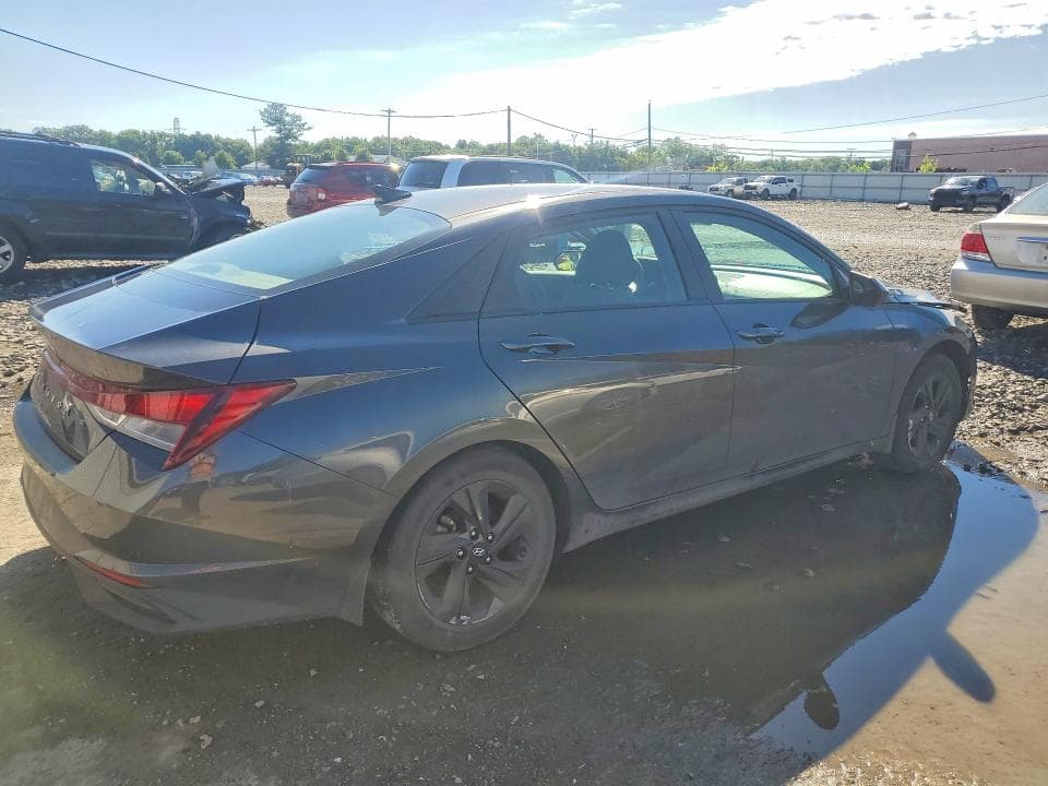 2022 HYUNDAI ELANTRA SEL 3