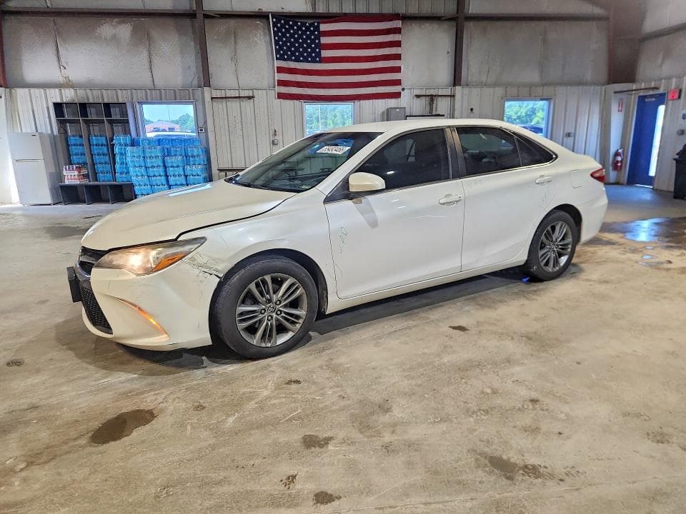 2015 TOYOTA CAMRY