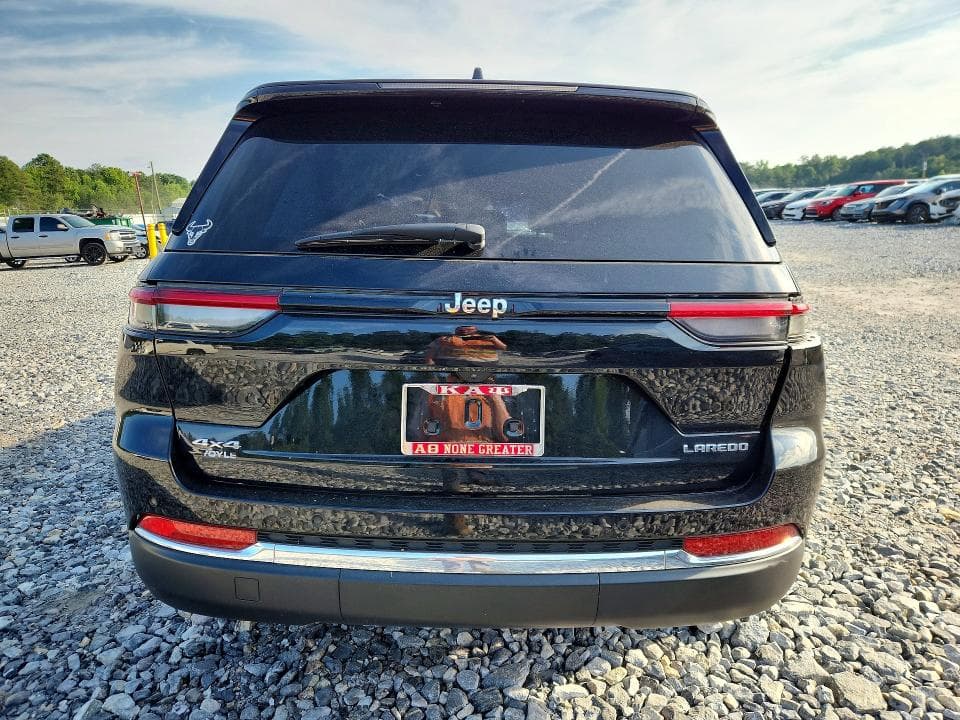 2023 JEEP GRAND CHEROKEE LAREDO 6
