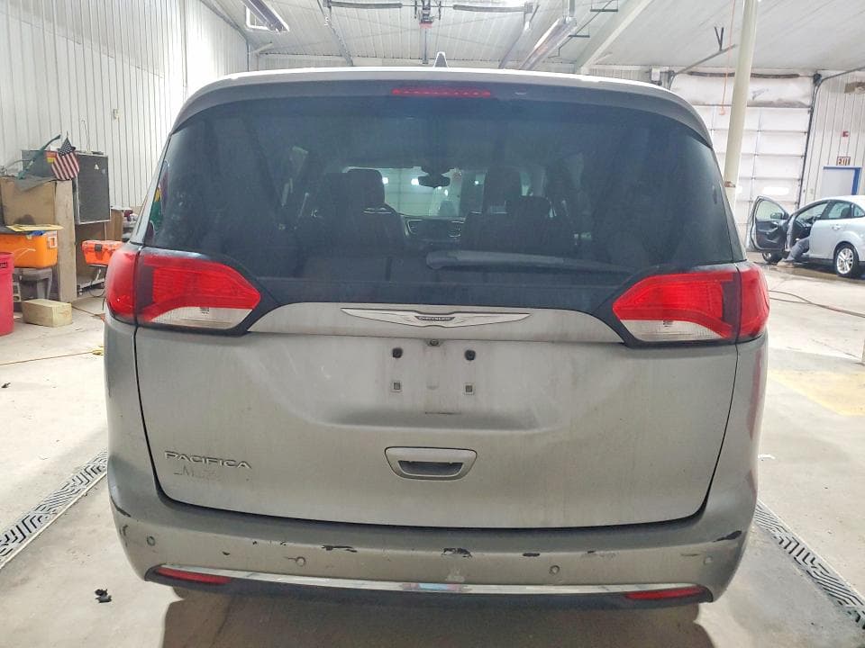 2017 CHRYSLER PACIFICA TOURING L 6
