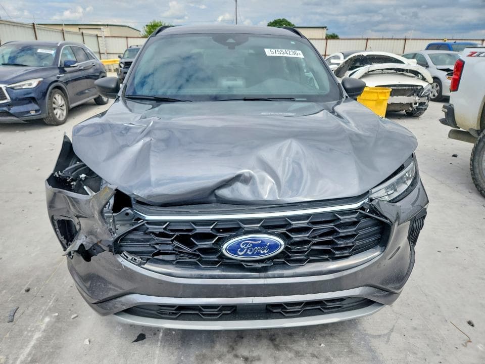 2024 FORD ESCAPE ST LINE 5