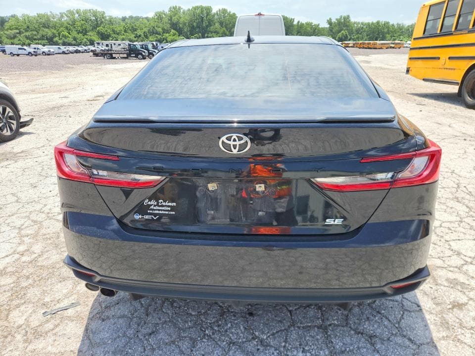 2025 TOYOTA CAMRY SE 6
