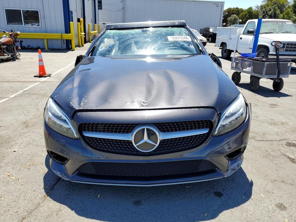 2020 MERCEDES-BENZ C 300 5