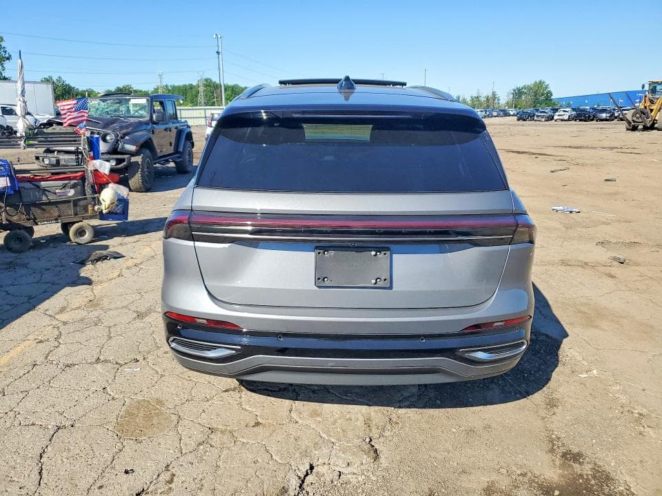 2025 LINCOLN NAUTILUS RESERVE 6