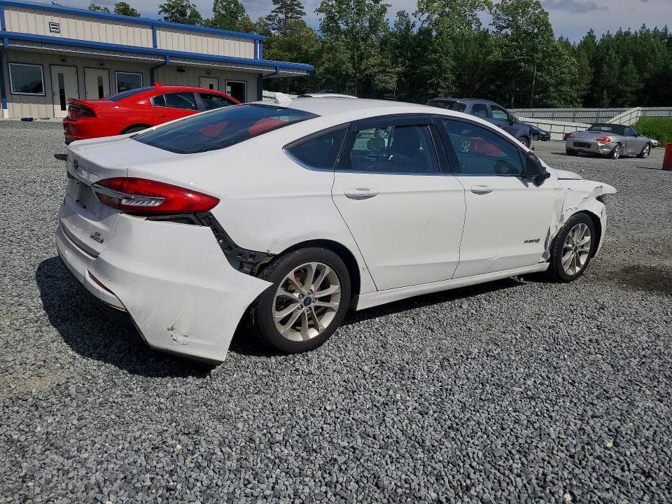 2019 FORD FUSION SE 3