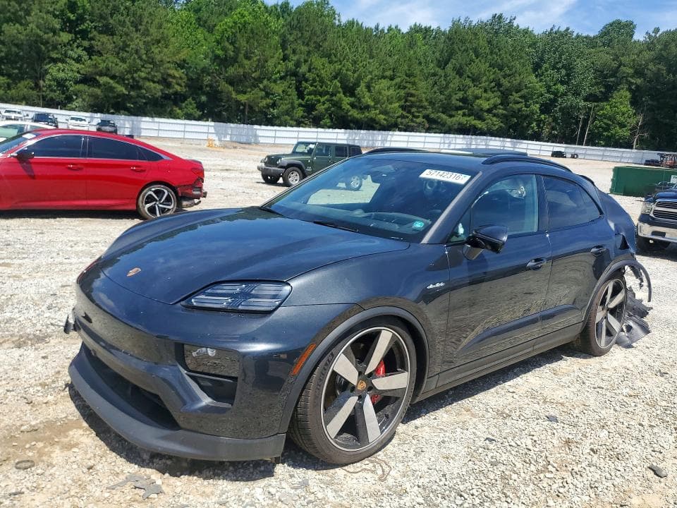 2026 PORSCHE MACAN 4S - 1