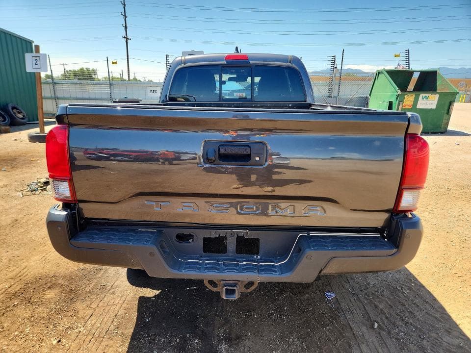 2020 TOYOTA TACOMA SR 6