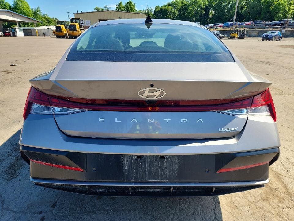 2024 HYUNDAI ELANTRA LIMITED 6