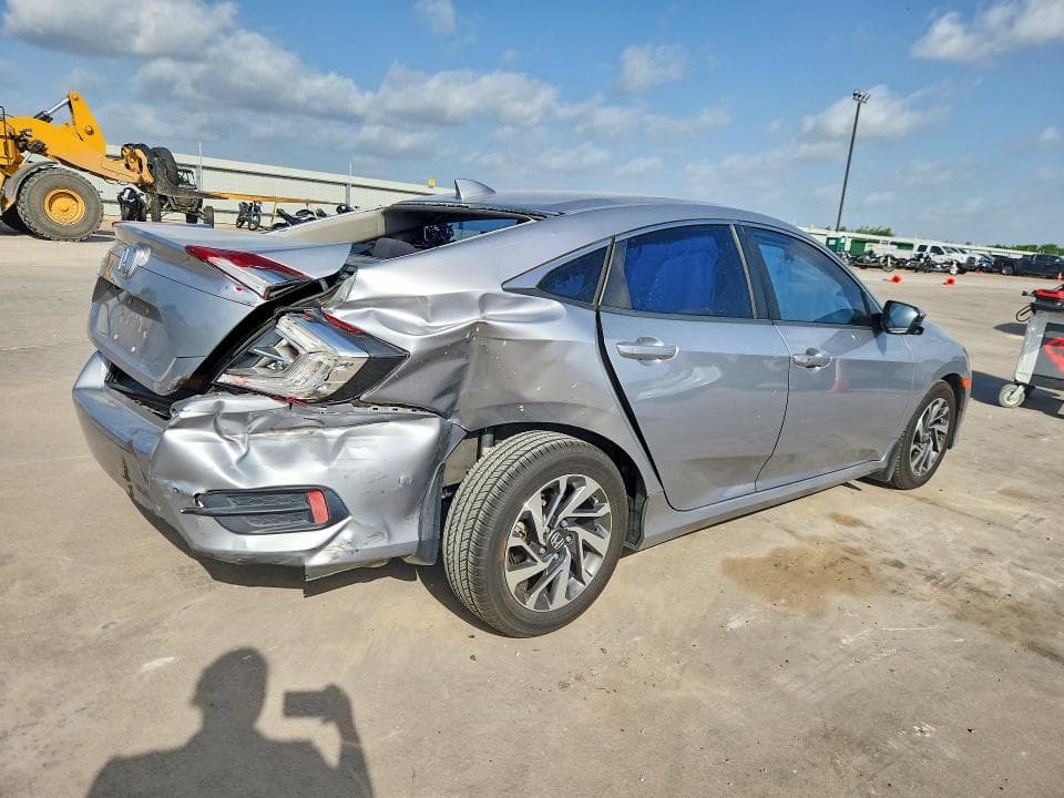 2018 HONDA CIVIC EX 3