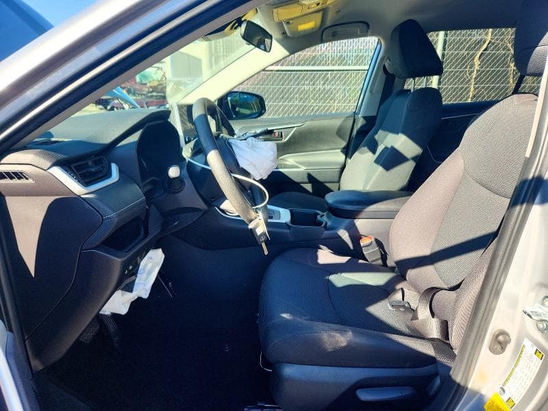2025 TOYOTA RAV4 LE 7
