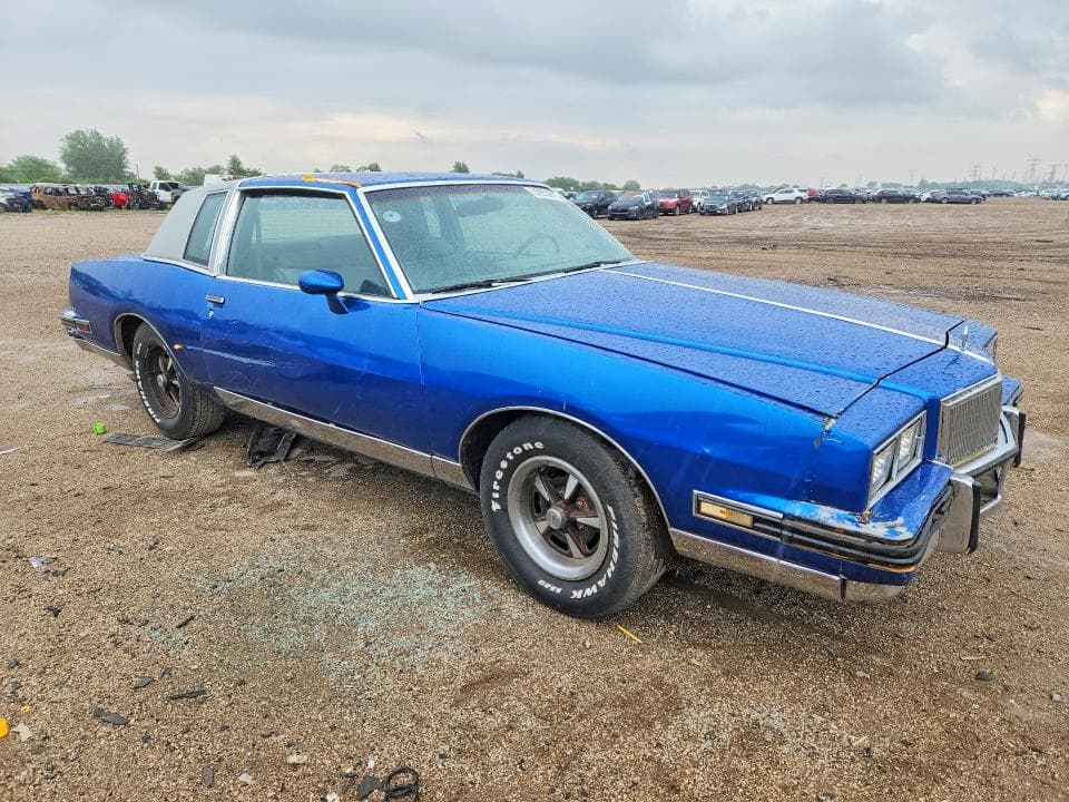 1984 PONTIAC GRAND PRIX LE 4