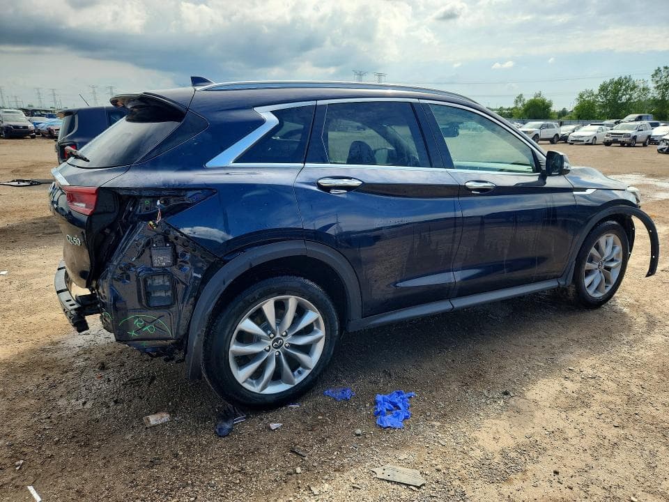 2022 INFINITI QX50 LUXE 3