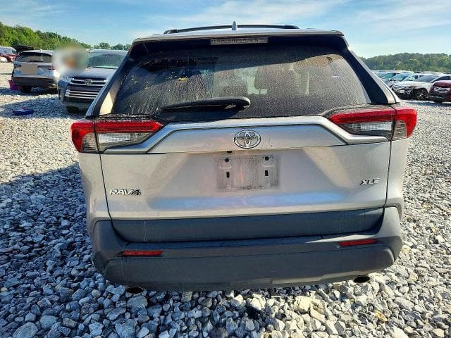 2021 TOYOTA RAV4 XLE 6