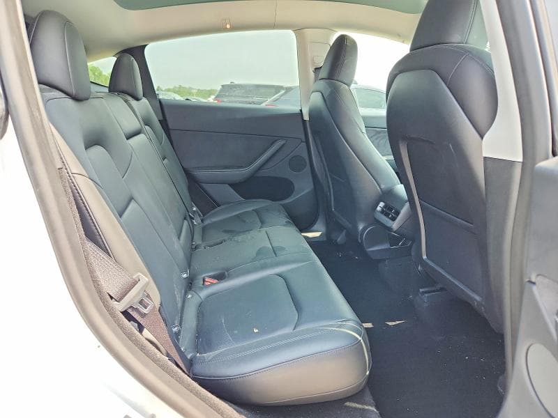 2025 TESLA MODEL Y 11