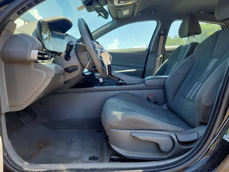 2023 HYUNDAI ELANTRA SEL 7