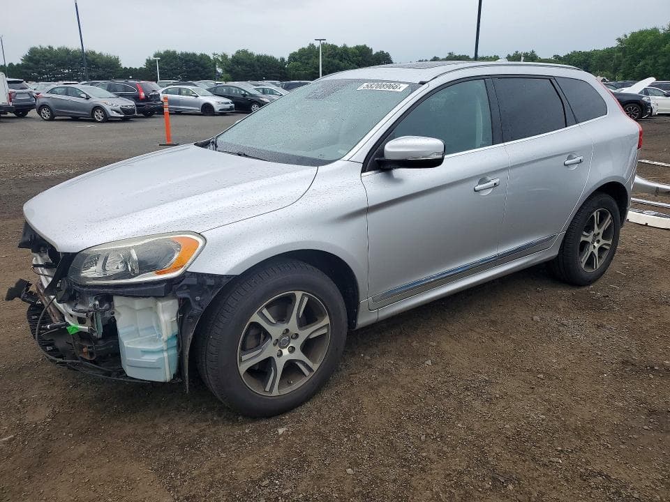 2015 VOLVO XC60