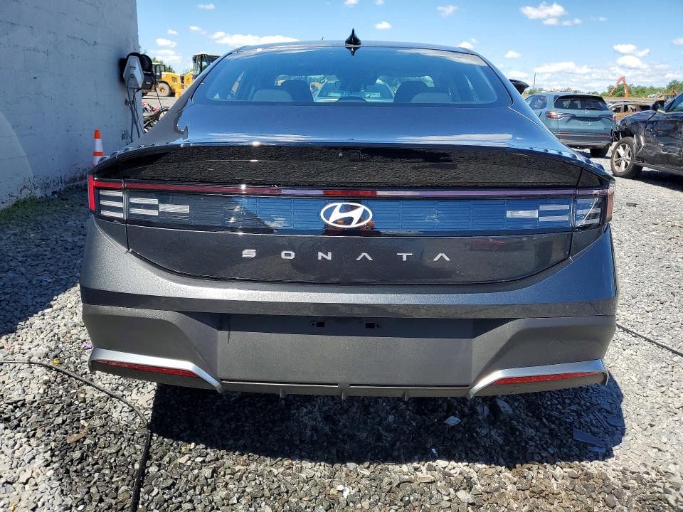 2025 HYUNDAI SONATA SE 6