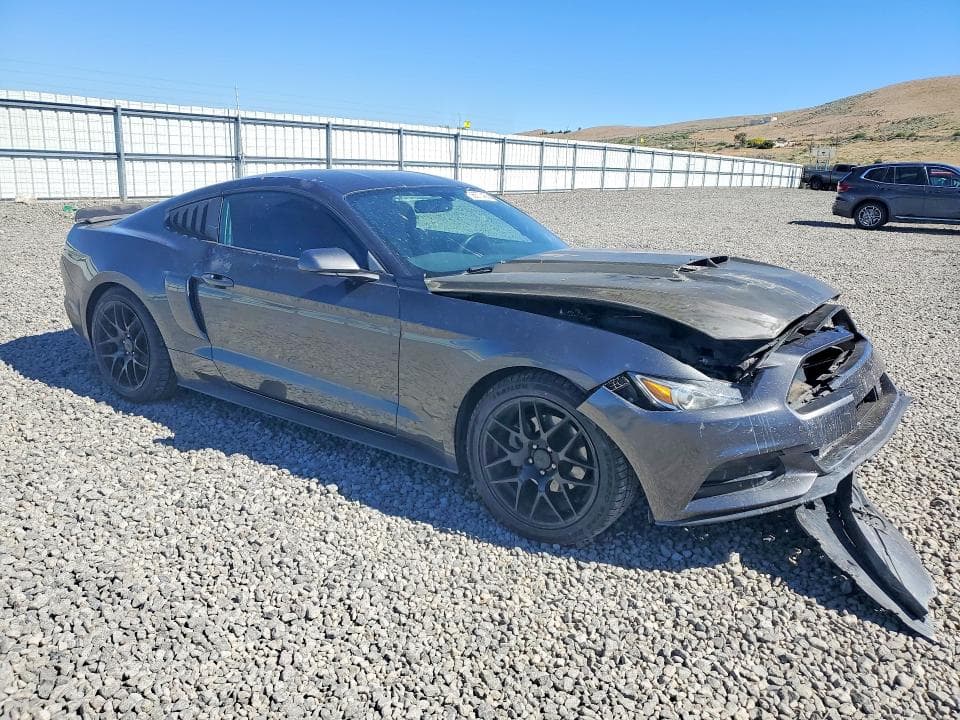 2017 FORD MUSTANG 4