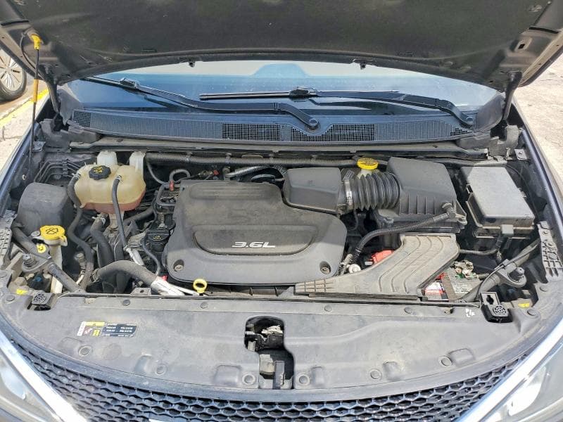 2017 CHRYSLER PACIFICA LIMITED 12