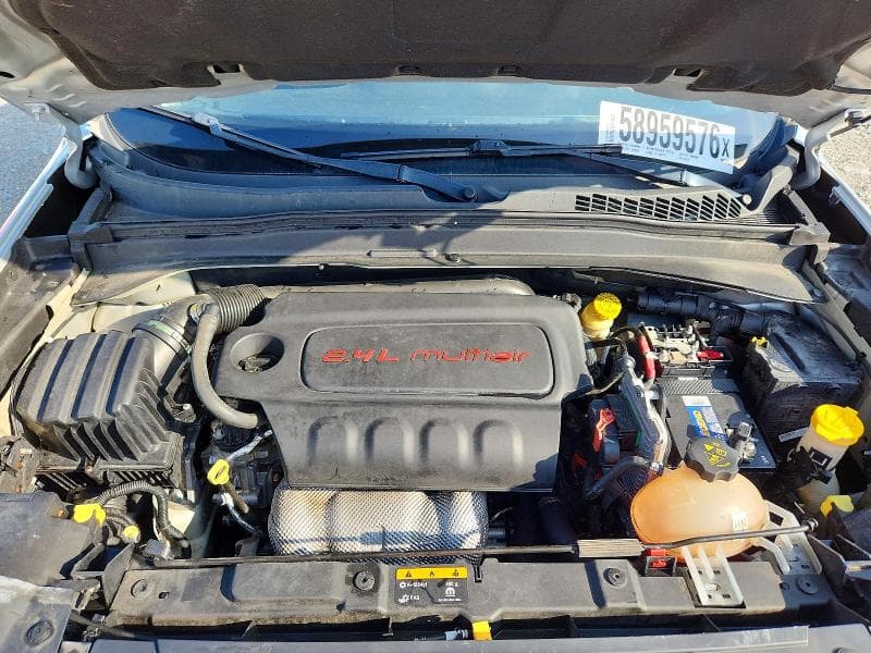 2018 JEEP RENEGADE SPORT 12