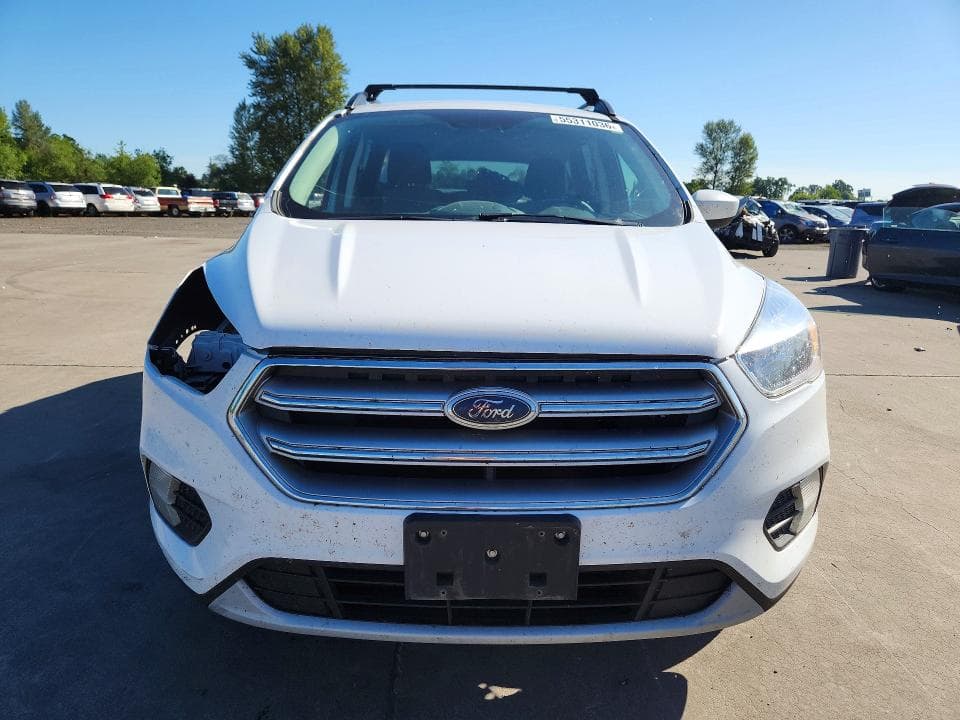 2017 FORD ESCAPE SE 5