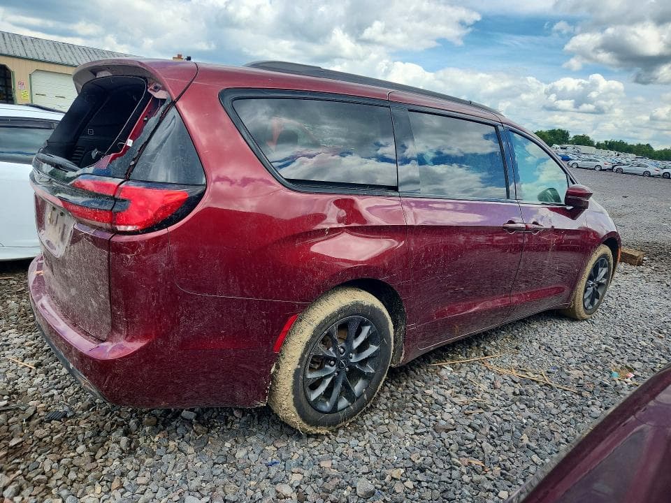 2021 CHRYSLER PACIFICA TOURING 3