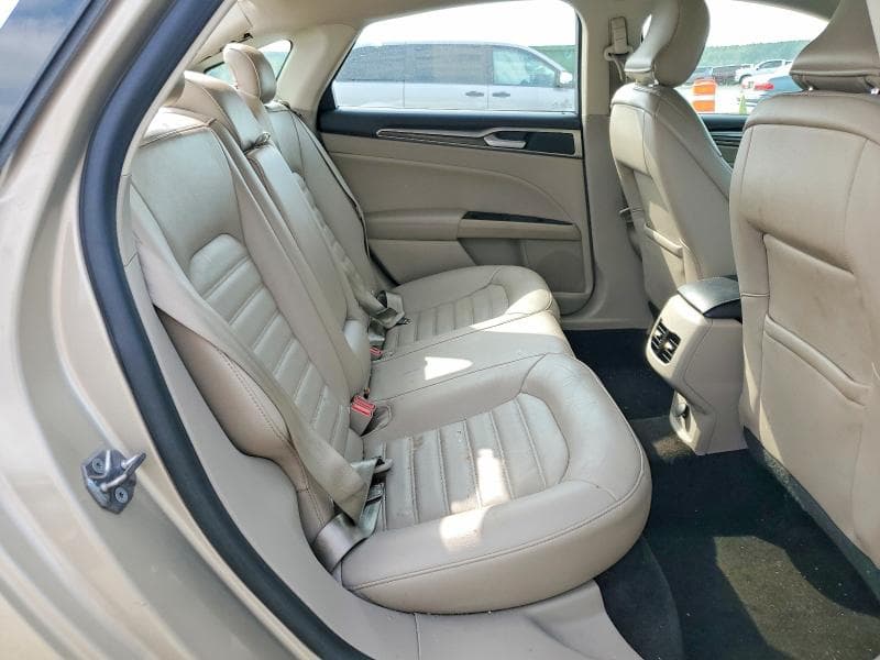 2017 FORD FUSION SE 10