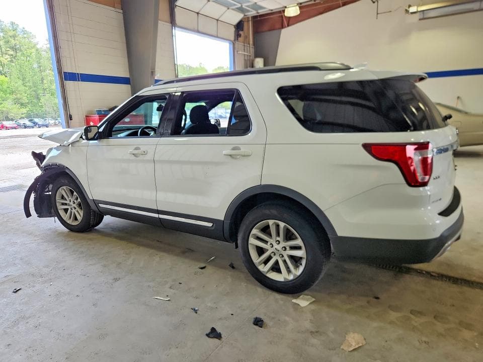 2017 FORD EXPLORER XLT 2