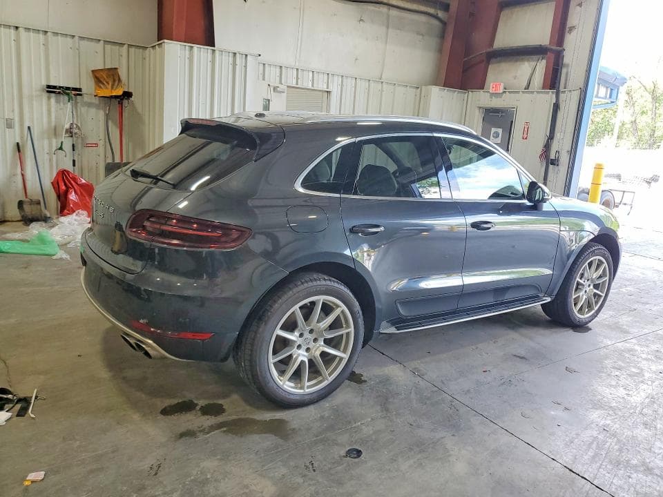 2017 PORSCHE MACAN S 3