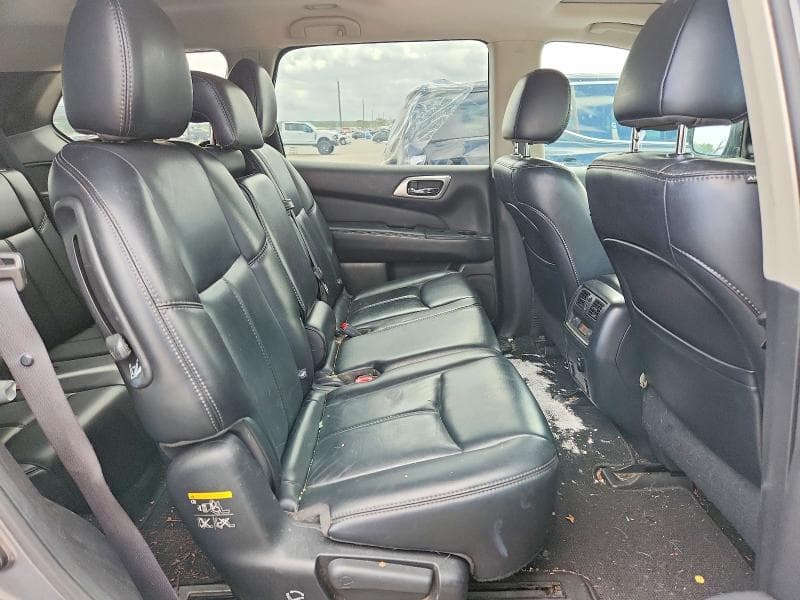 2017 NISSAN PATHFINDER SL 11