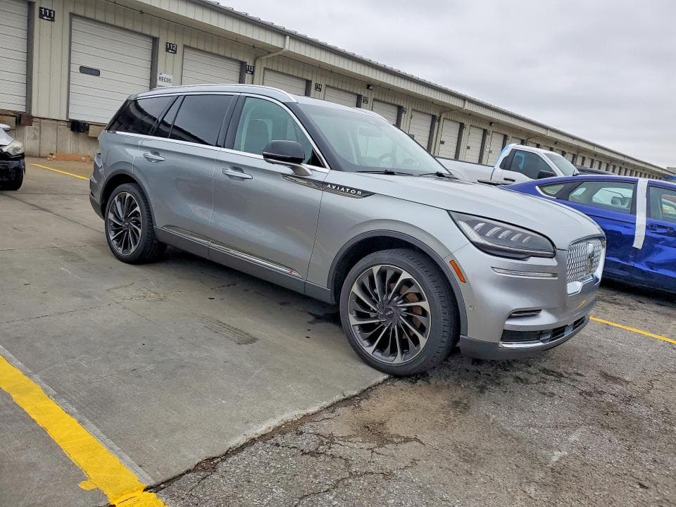 2023 LINCOLN AVIATOR RESERVE 4