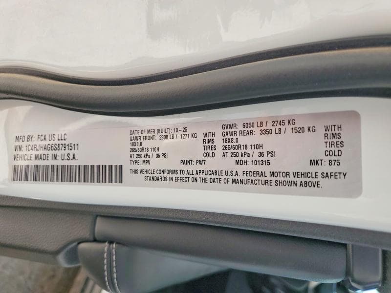 2025 JEEP GRAND CHEROKEE LAREDO 14