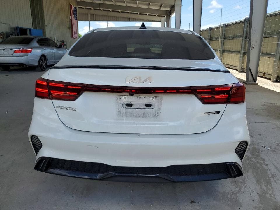 2024 KIA FORTE GT LINE 6