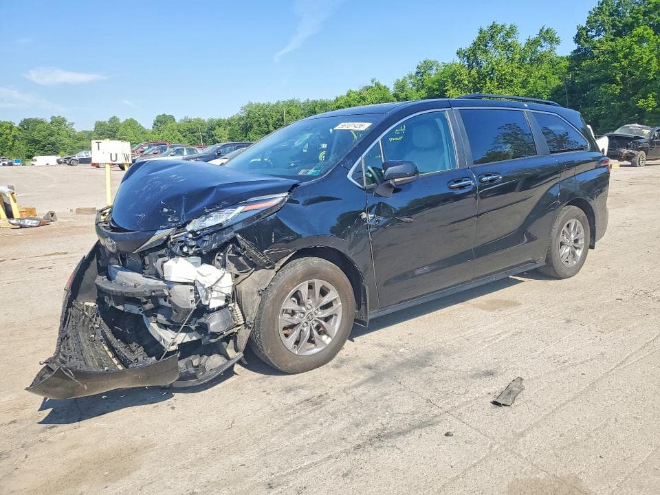 2023 TOYOTA SIENNA