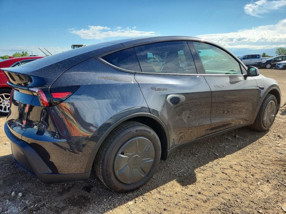 2026 TESLA MODEL Y 3