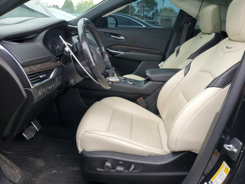 2019 CADILLAC XT4 SPORT 7