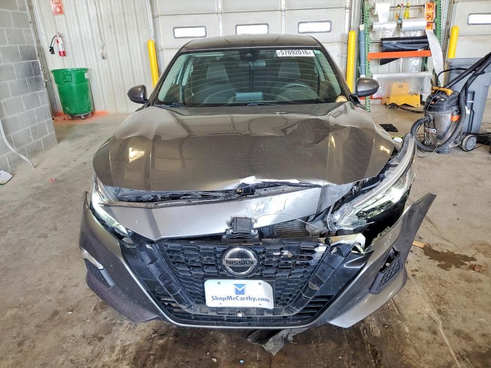 2022 NISSAN ALTIMA SV 5