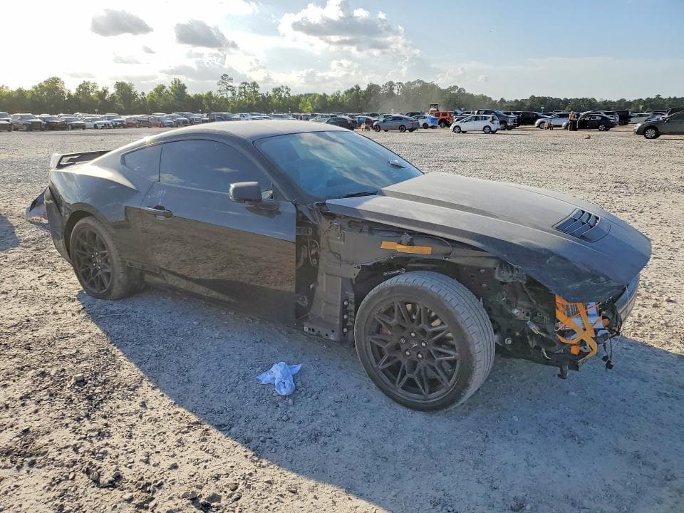 2025 FORD MUSTANG GT 4
