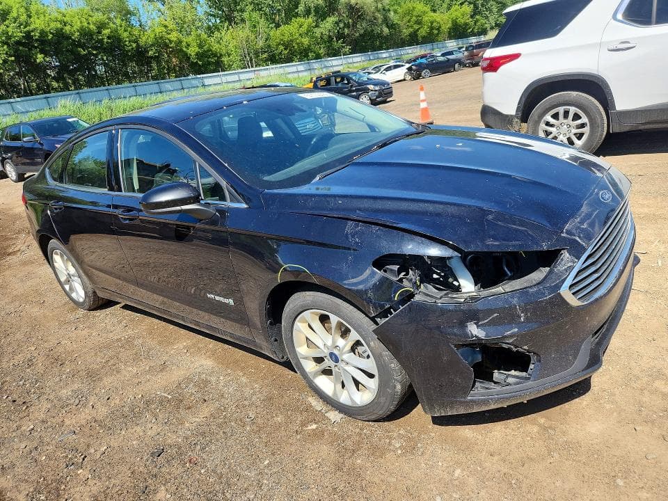 2019 FORD FUSION SE 4