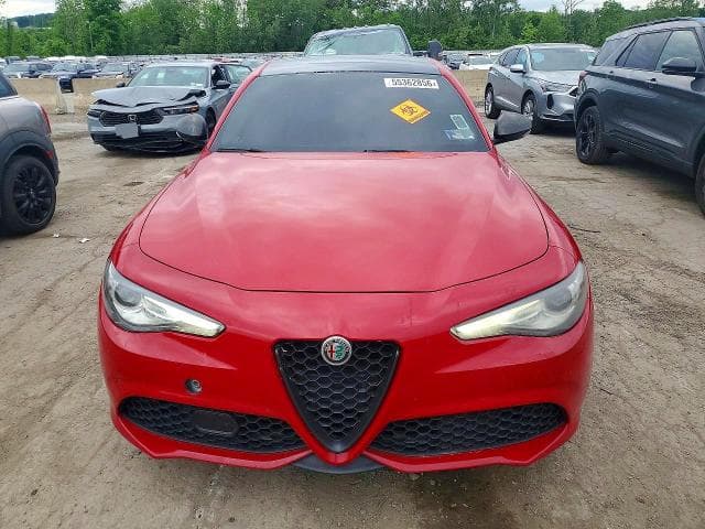 2017 ALFA ROMEO GIULIA Q4 5