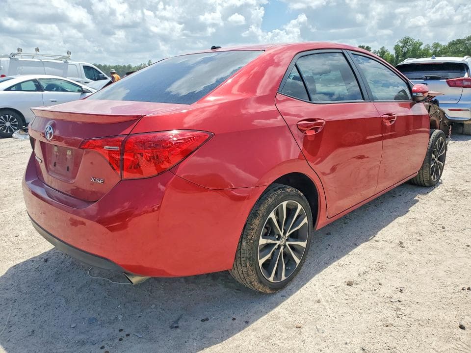 2018 TOYOTA COROLLA XSE 3