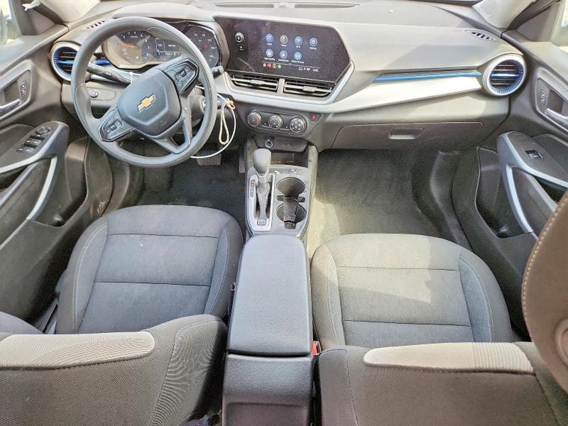 2024 CHEVROLET TRAX LS 8
