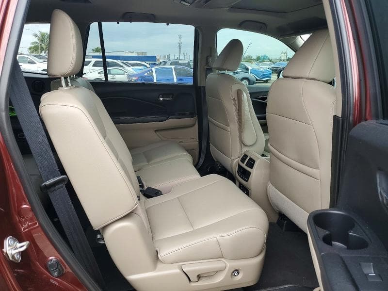 2018 HONDA PILOT TOURING 11