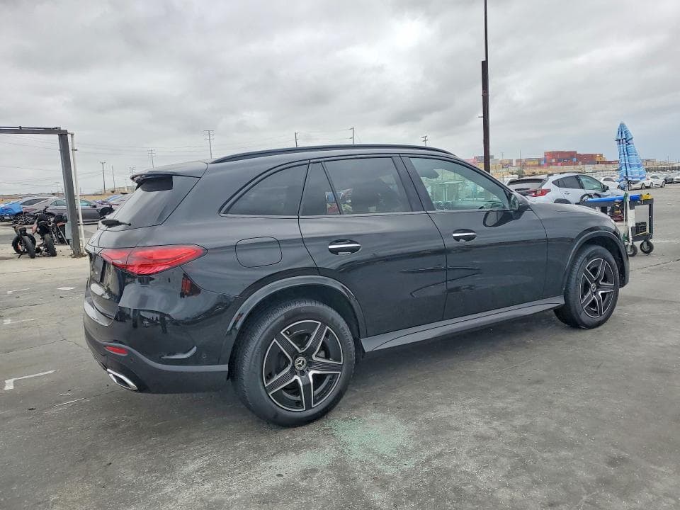 2025 MERCEDES-BENZ GLC 300 3